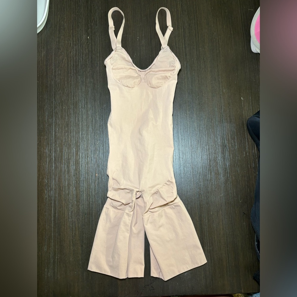 SKIMS Mid Thigh Bodysuit